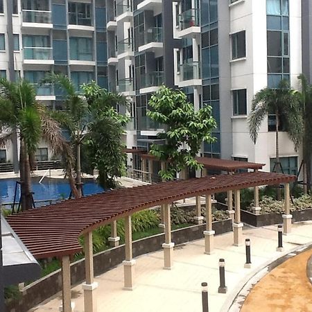 Palm Tree Genlex Condo Manila Exteriör bild