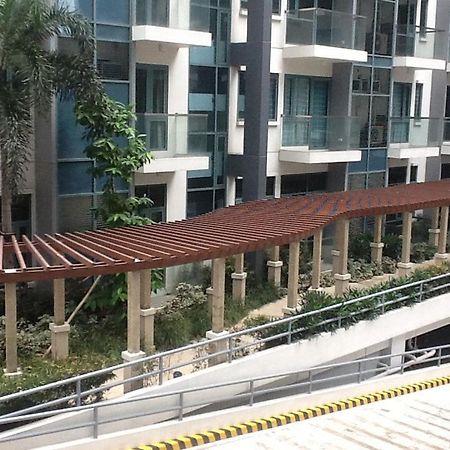 Palm Tree Genlex Condo Manila Exteriör bild