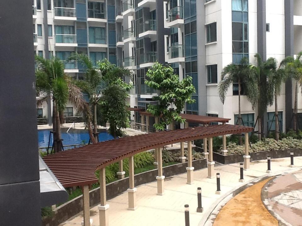 Palm Tree Genlex Condo Manila Exteriör bild